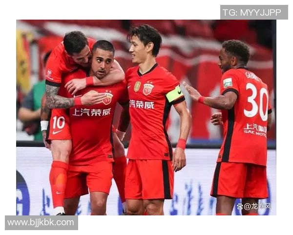 CR巴西与戈亚尼恩斯竞技激战正酣谁将赢得这场精彩对决 CR巴西与戈亚尼恩斯竞技激战正酣谁将赢得这场精彩对决