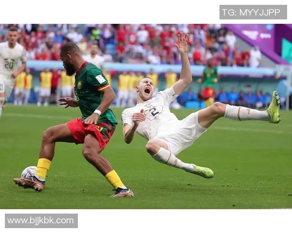 1990年世界杯经典对决英格兰与喀麦隆的激烈较量与历史回顾